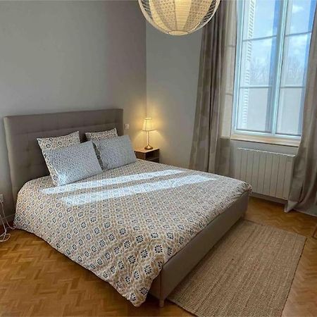 La Maison De Paulette Meuble De Tourisme 4 Etoiles Neuvy-le-Roi Kültér fotó